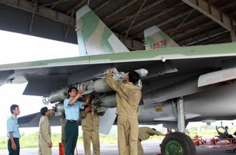 xem-su30mk2-diet-muc-tieu-bang-bom-pha-manh_61019423-1