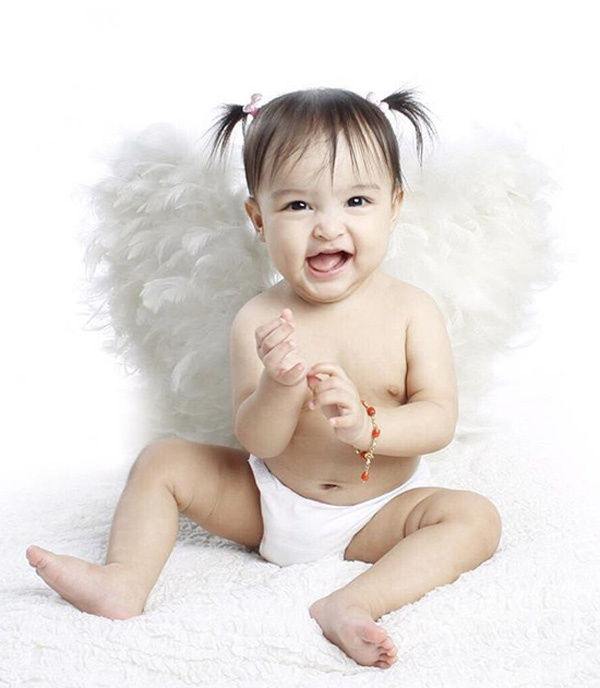 Vẻ xinh xắn của con gái 'Mỹ nhân đẹp nhất Philippines'