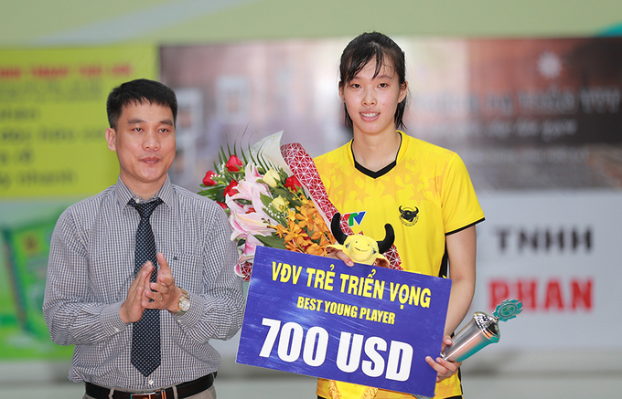 VĐV Kazakhstan trở thành Hoa khôi giải bóng chuyền nữ quốc tế