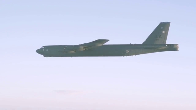 Mỹ khoe đòn đánh của AGM-86 hậu Tomahawk tại Syria