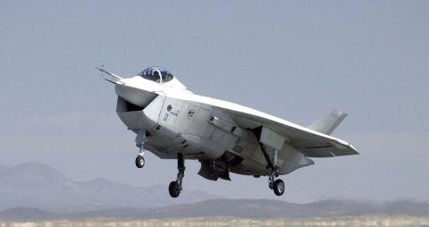 Đề xuất thay thế F-35 bằng X-32