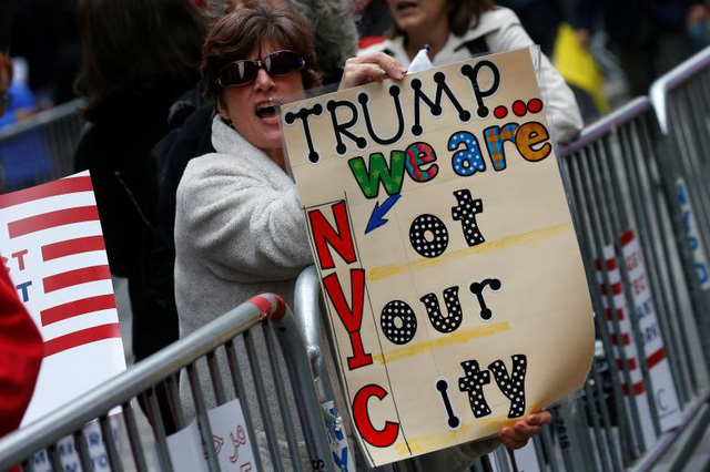 Ông Trump đối mặt làn sóng biểu tình ngay lần đầu trở lại New York