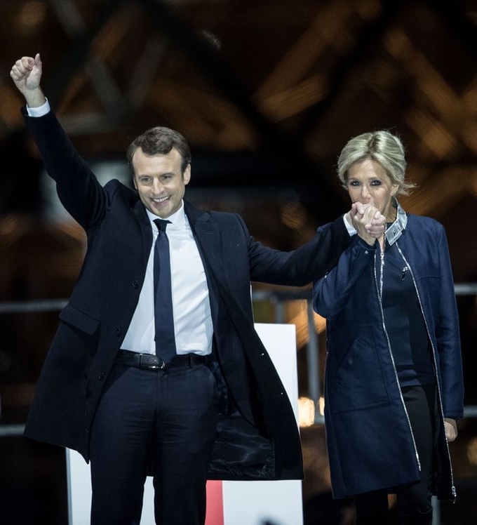 Tủ đồ hiệu của vợ tân Tổng thống Pháp Brigitte Macron