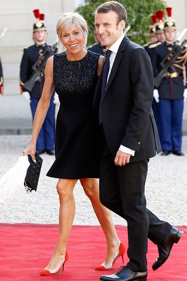 Tủ đồ hiệu của vợ tân Tổng thống Pháp Brigitte Macron