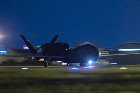 Global Hawk nhìn thấu Triều Tiên với mắt thần mới