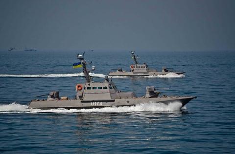 Nga tóm sống tàu cỡ nhỏ Ukraine xâm nhập Crimea