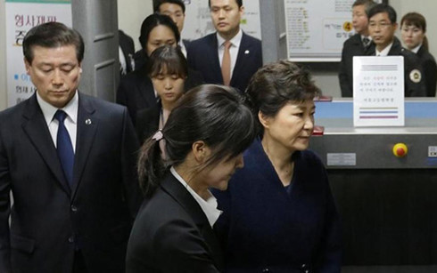 Hàn Quốc mở phiên xét xử sơ thẩm đầu tiên đối với bà Park Geun-hye