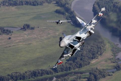 Su-35 khiến trận địa F-22 và F-35 Mỹ tan tác