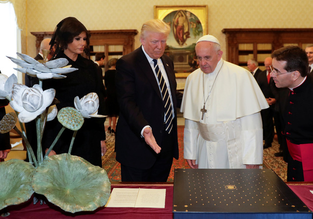 Tổng thống Trump lần đầu gặp Giáo hoàng tại Vatican