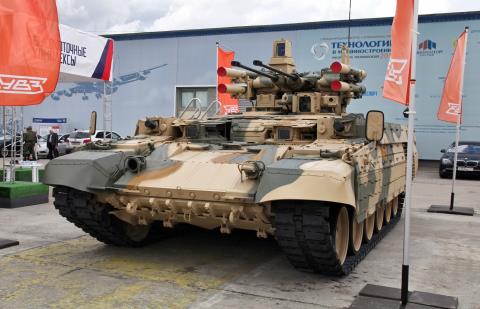 Việt Nam có nên mua BMPT-72 kèm theo T-90MS?