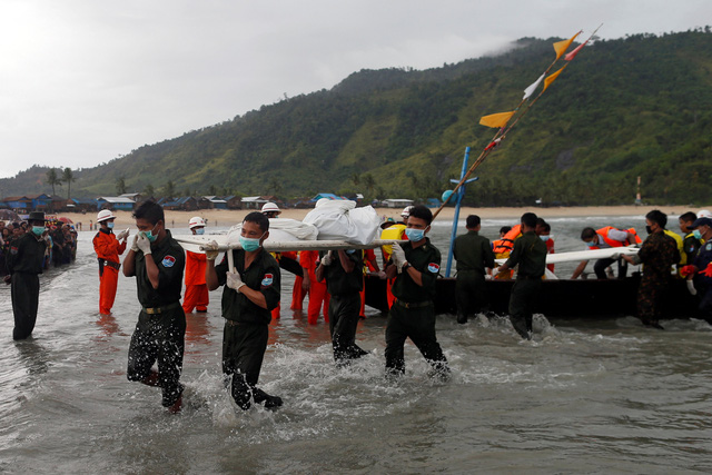 Myanmar tìm thấy 29 thi thể nạn nhân vụ máy bay rơi