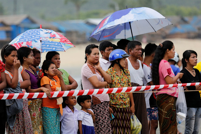 Myanmar tìm thấy 29 thi thể nạn nhân vụ máy bay rơi