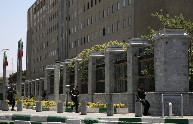 IS nhận trách nhiệm vụ tấn công trụ sở quốc hội Iran