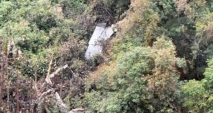 su30mki-roi-gan-trung-quoc-bi-tan-cong-mang_61845223