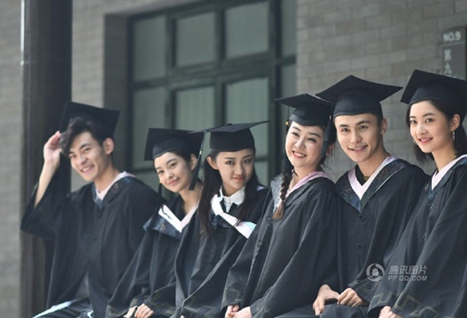 Lễ tốt nghiệp tại học viện nhiều mỹ nữ nhất Trung Quốc
