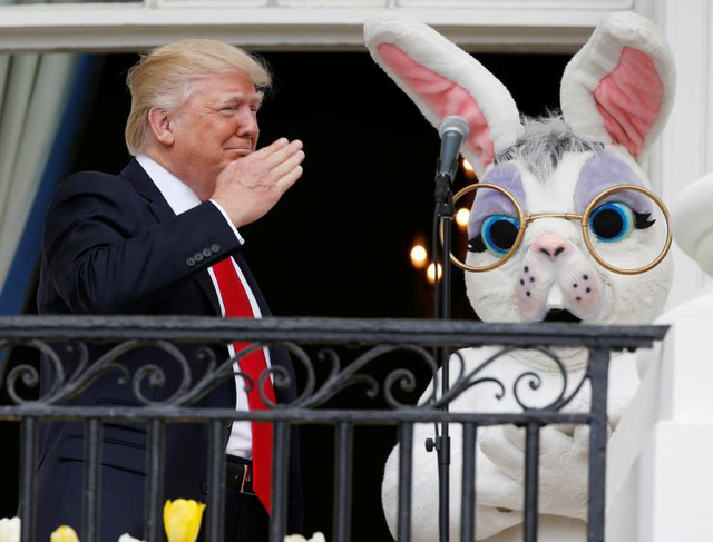 6 tháng đầu tiên đầy "sóng gió" của Tổng thống Trump tại Nhà Trắng