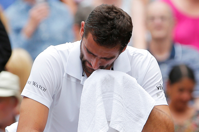 Cilic khóc nức nở vì chấn thương khi đấu Federer