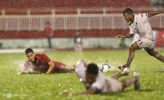 Trận thủy chiến giữa Việt Nam và Đông Timor ở sân Thống Nhất