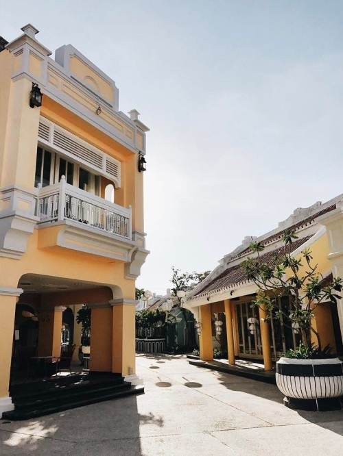 'Phim trường' hút giới trẻ check-in ở Phú Quốc