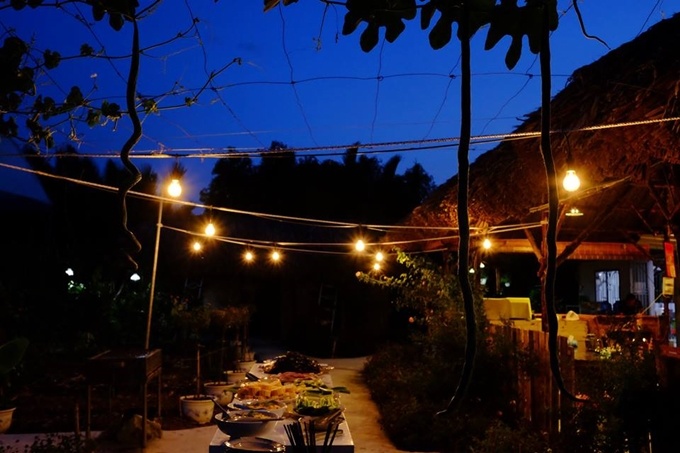 Homestay nổi trên mặt nước ở ngoại ô Sài Gòn