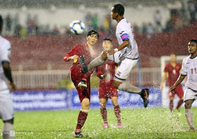 Trận thủy chiến giữa Việt Nam và Đông Timor ở sân Thống Nhất