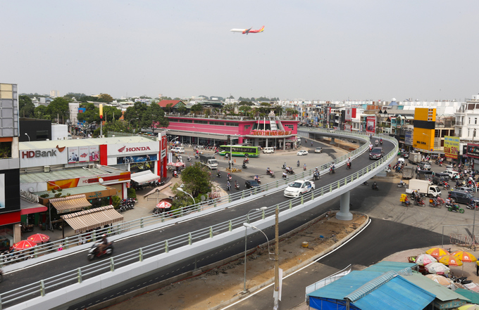Những cây cầu uốn lượn giải tỏa ùn tắc ở TP HCM