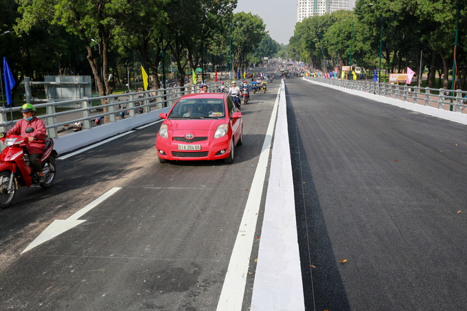 Cửa ngõ sân bay Tân Sơn Nhất thông thoáng ngày cầu vượt khánh thành