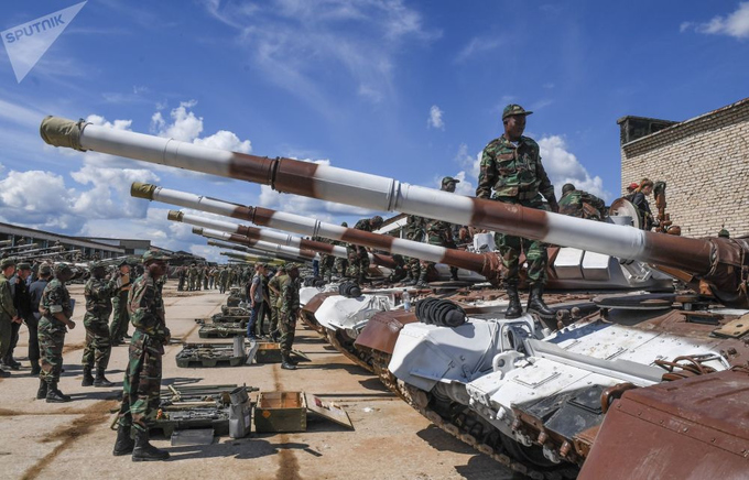 90 xe tăng Nga chuẩn bị tranh tài trong giải đua quốc tế