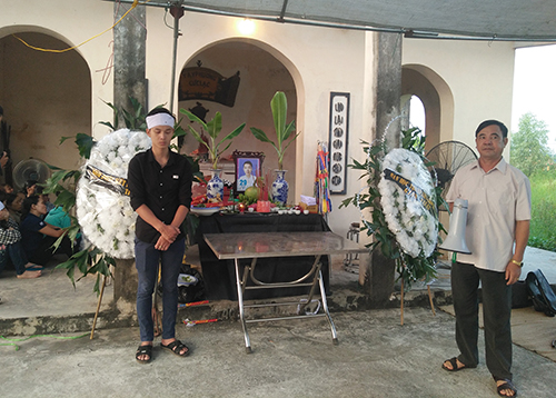 Xã ven đô tiễn đưa bốn trai làng chết cháy