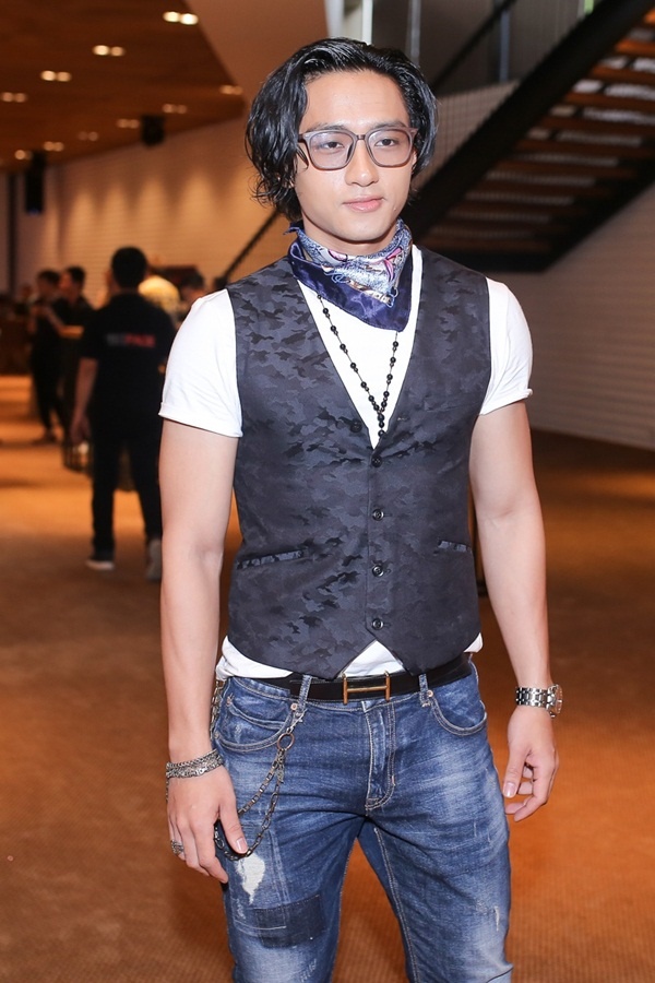 Sơn Tùng M-TP và loạt sao nam đuổi theo mốt tóc thập niên 1980