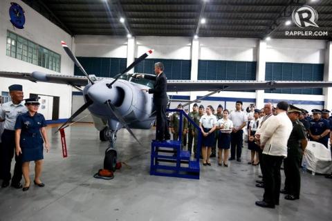 Mỹ giành lại đồng minh Philippines bằng quà tặng máy bay Mỹ giành lại đồng minh Philippines bằng quà tặng máy bay