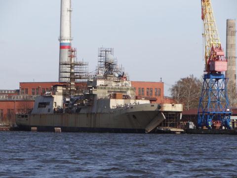 Nga chào bán tàu đổ bộ đóng hơn chục năm chưa xong Nga chào bán tàu đổ bộ đóng hơn chục năm chưa xong