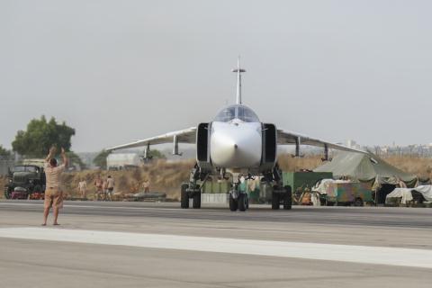 Nga dùng bom ngu thổi bay sở chỉ huy IS Nga dùng bom ngu thổi bay sở chỉ huy IS