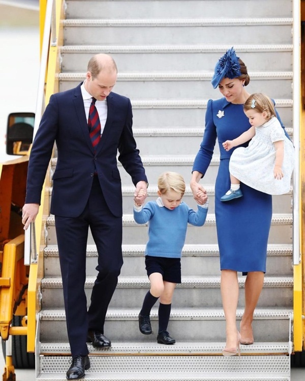Váy áo bình dân của công chúa Charlotte, hoàng tử George