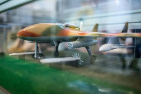 Tiêm kích PAK-FA dùng trí thông minh điều khiển UAV Tiêm kích PAK-FA dùng trí thông minh điều khiển UAV