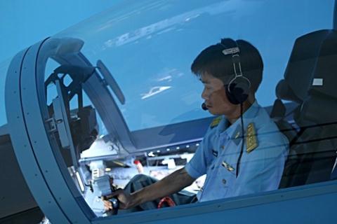 Việt Nam sản xuất buồng lái mô phỏng của Su-30