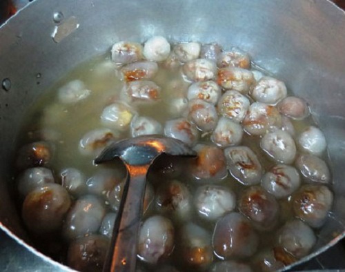 Bảy món ăn nổi tiếng có tên độc, lạ ở Việt Nam