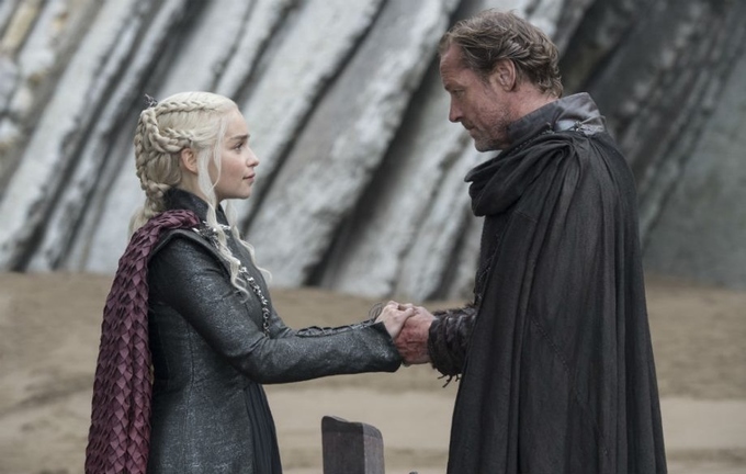 Phong cách thời trang của Mẹ Rồng trong 'Game of Thrones' mùa bảy