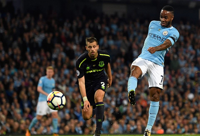 Sự trùng hợp kỳ lạ giữa hai bàn thắng của Rooney trong 5 năm