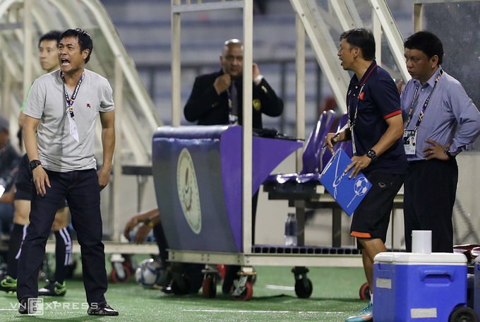 Hữu Thắng 'chào thua' khi trọng tài từ chối phạt đền cho Việt Nam