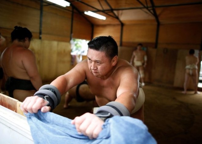 Bí mật về cuộc sống của đô vật sumo Nhật Bản