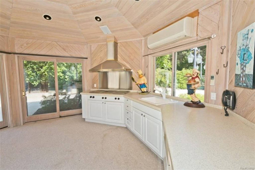 Bên trong biệt thự 2 triệu USD của Eminem ở Michigan