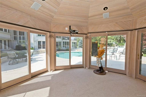 Bên trong biệt thự 2 triệu USD của Eminem ở Michigan