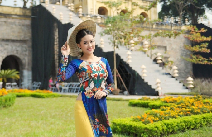 Nữ sinh Cảnh sát thi Hoa hậu Hoàn vũ Việt Nam