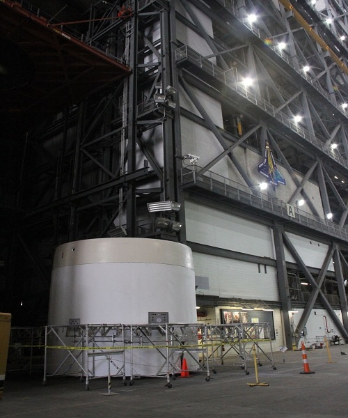 Bên trong cơ sở sản xuất tên lửa bí mật của NASA