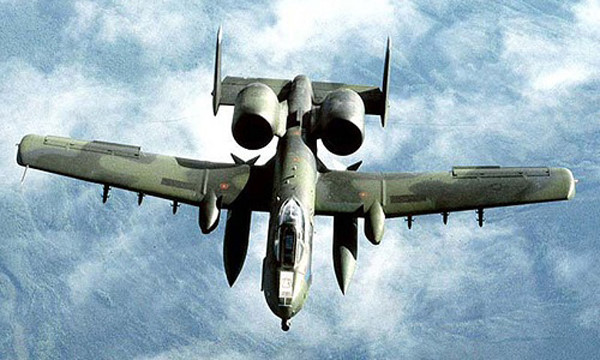 So sánh sức mạnh của 2 “xe tăng bay” Su-25 và A-10