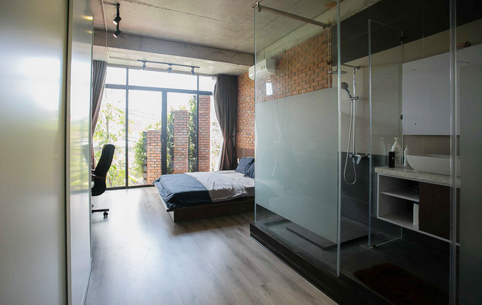 Ngôi nhà Đà Nẵng đẹp lạ dù bị 'cắt' làm 3 khúc