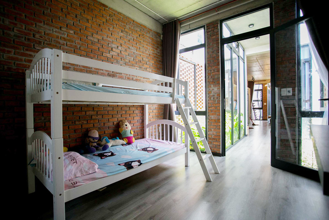 Ngôi nhà Đà Nẵng đẹp lạ dù bị 'cắt' làm 3 khúc