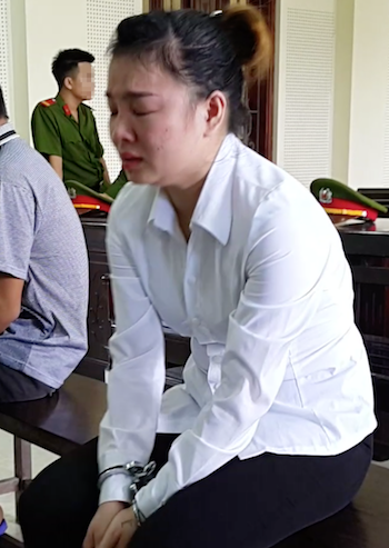 Đồng ý 'bán mình' làm vợ với giá 135 triệu đồng