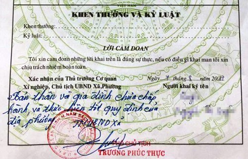 'Bút phê' lý lịch gây khó cho người xin việc, phó chủ tịch xã bị kiểm điểm